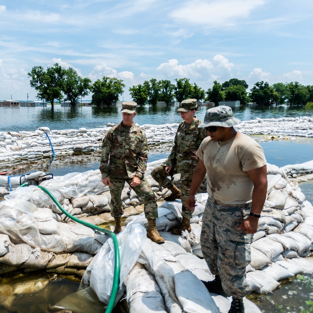 Illinois National Guard General visits East Cape Girardeau, Illinois.