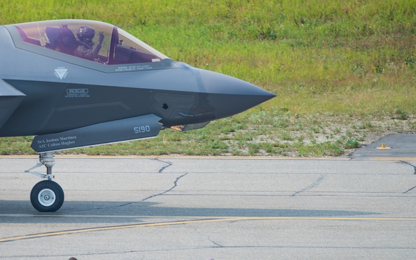F-35 Demo Team performs at Arctic Lightning Airshow