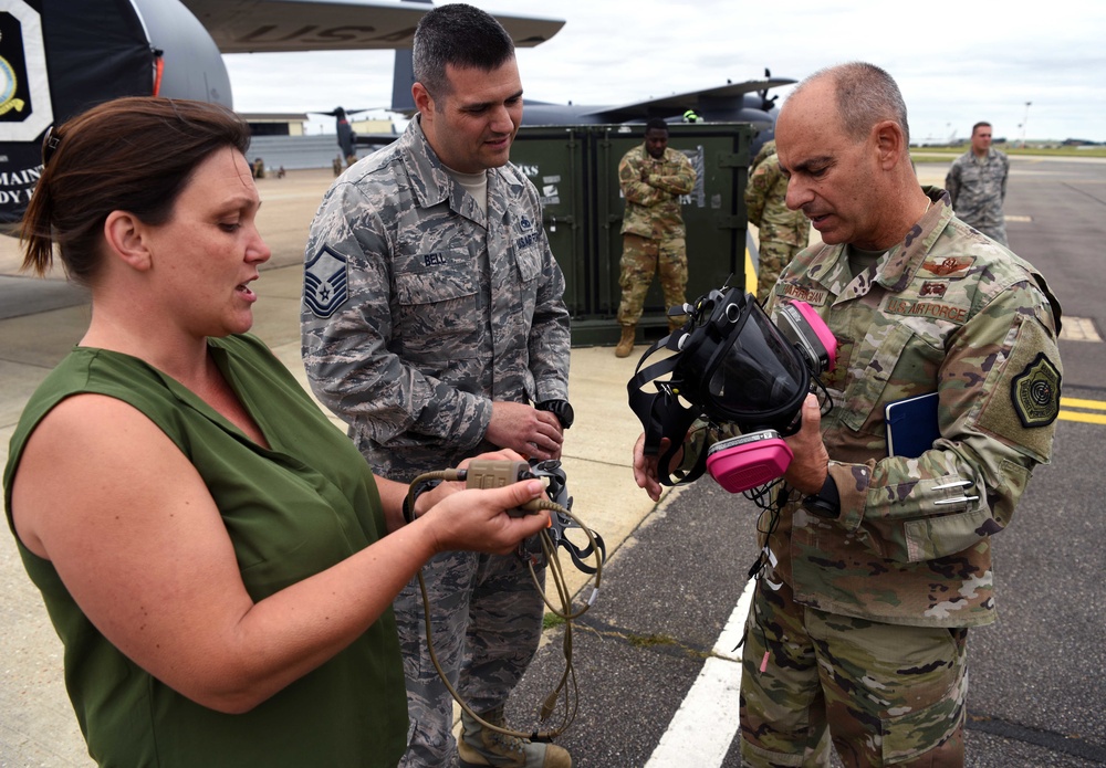 USAFE-AFAFRICA commander visits 100th ARW Airmen