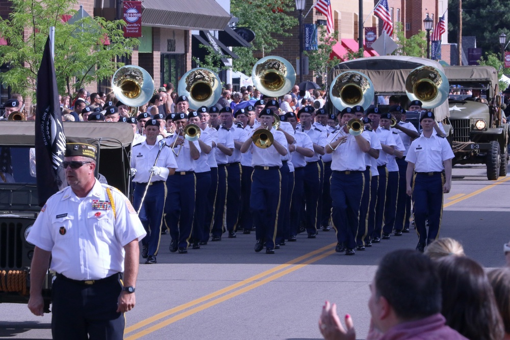 204th Army Band rhythm and heat