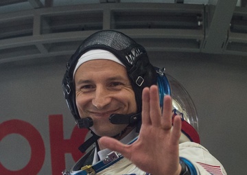 Press Release: Army officer and international crew follow historic Apollo footsteps with launch