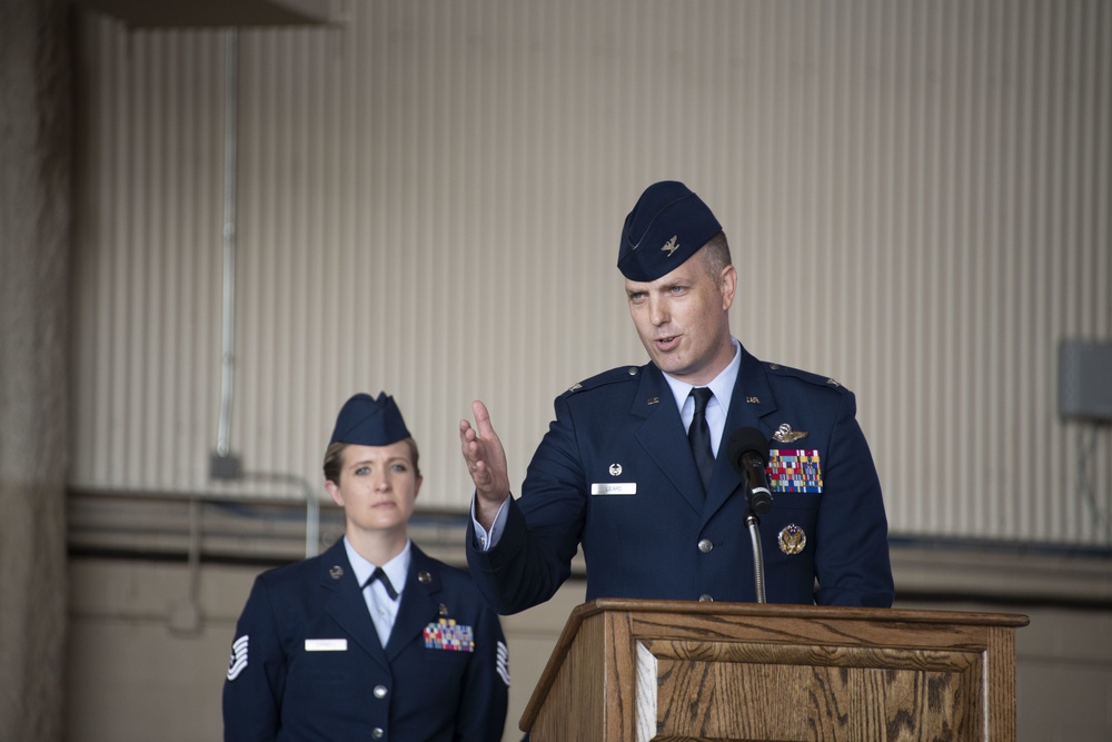 Leard Assumes Command of the 97th AMW