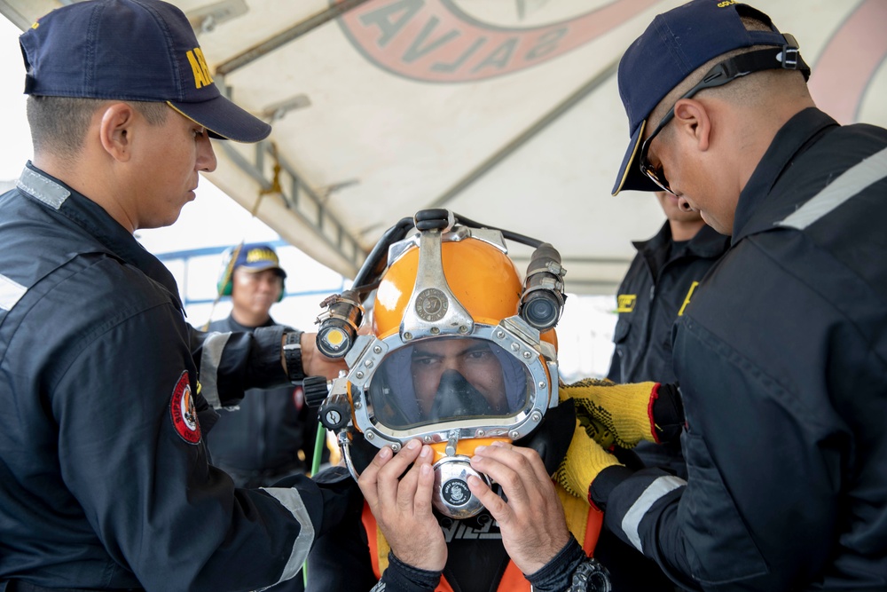 Navy Divers Strengthen Partnerships, On Land and Underwater!