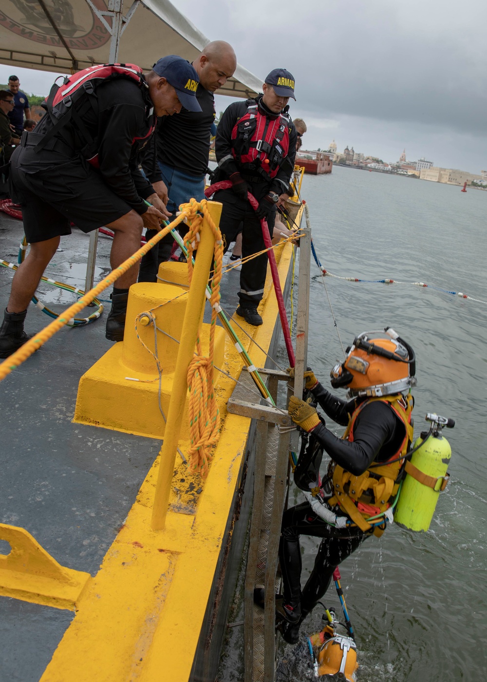 Navy Divers Strengthen Partnerships, On Land and Underwater!