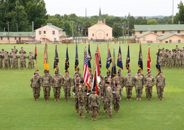 Fort Benning Army Reserve Soldiers welcome new division commander