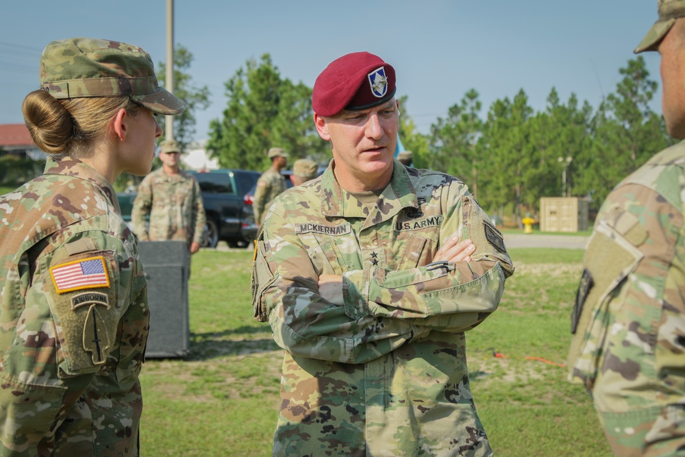 Maj. Gen. Brian J. McKiernan recognizes leaders of Bravo Company, 519th Military Intelligence Battalion