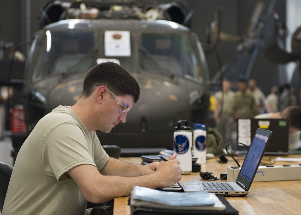 Airmen, Soldiers: work together, learn together