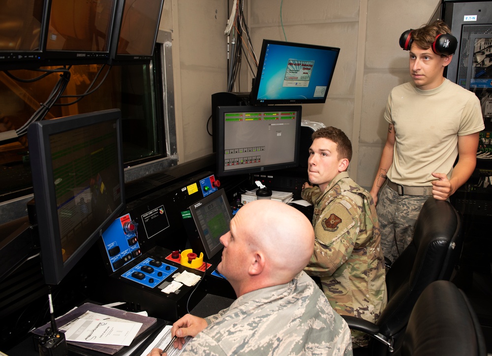 Whiteman AFB jet propulsion Airmen test B-2 Spirit engines