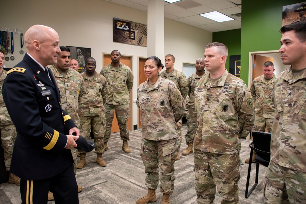 DVIDS - Images - Lt. Gen. Horlander, Budget Deputy, Visits Oklahoma ...