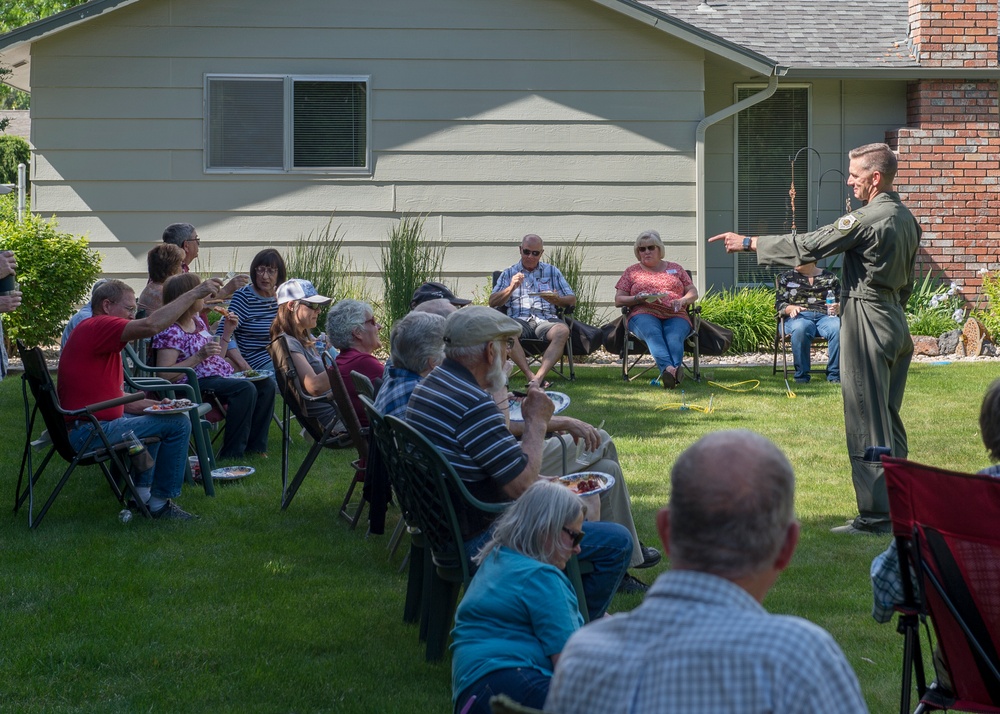 Col. Shannon Smith Visits Local Neighborhood Watch Group