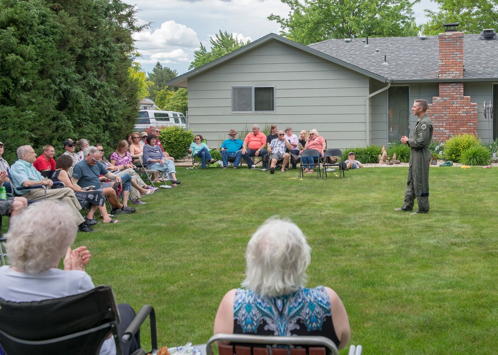 Col. Shannon Smith Visits Local Neighborhood Watch Group