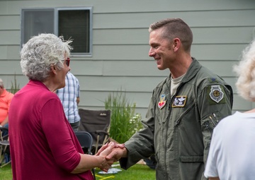 Col. Shannon Smith Visits Local Neighborhood Watch Group