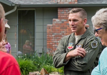 Col. Shannon Smith Visits Local Neighborhood Watch Group