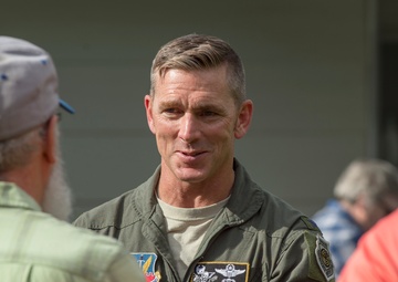 Col. Shannon Smith Visits Local Neighborhood Watch Group
