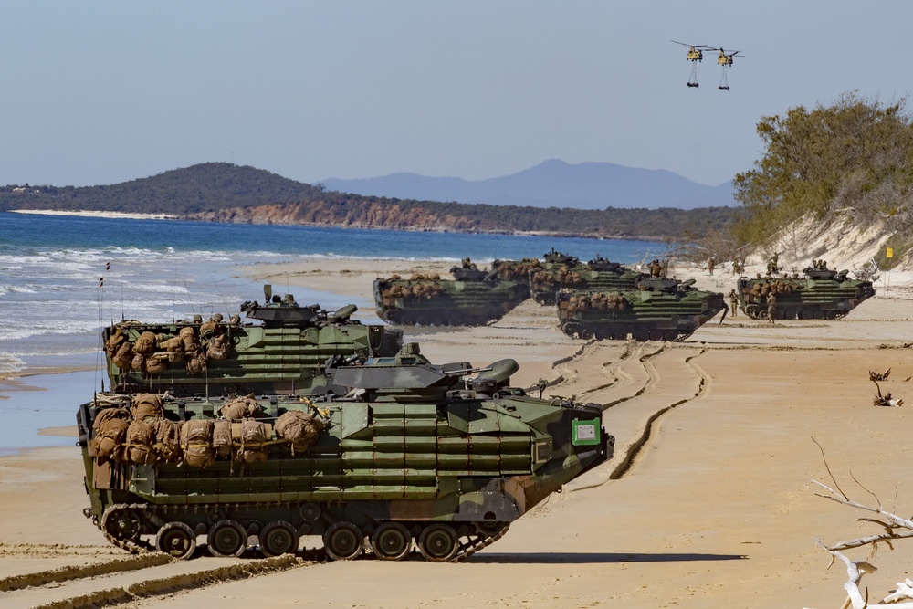 Beach landing drills in Queesnland, Australia during Talisman Saber 2019