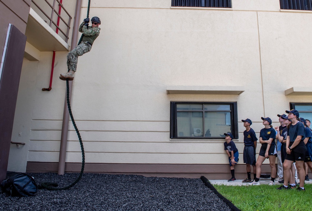 Guam US Naval Sea Cadets visit EODMU-5