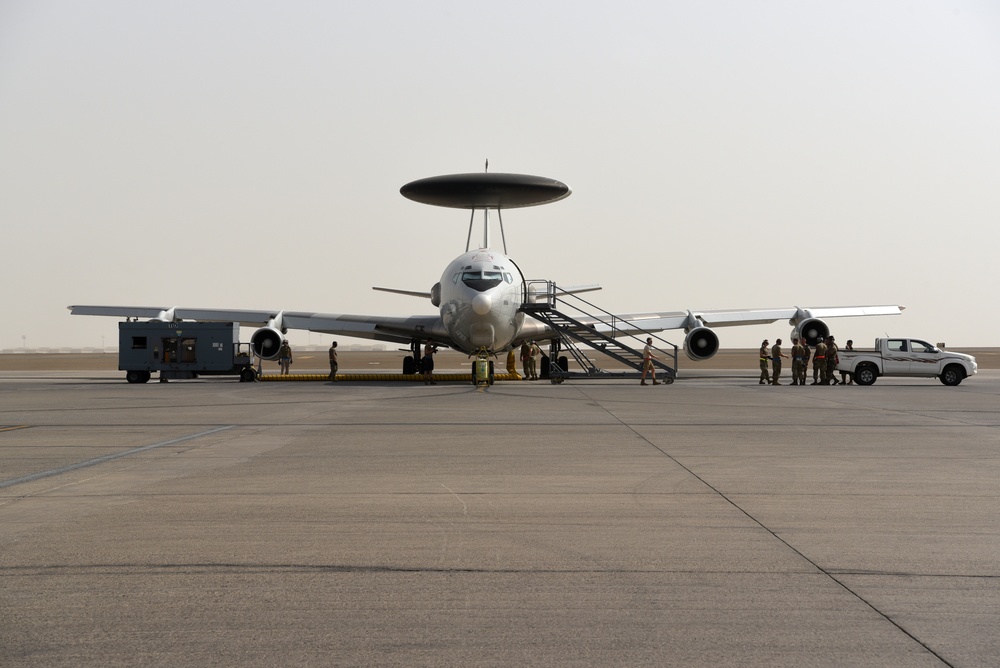 380 AEW AWACS provide the big picture to combatant commanders