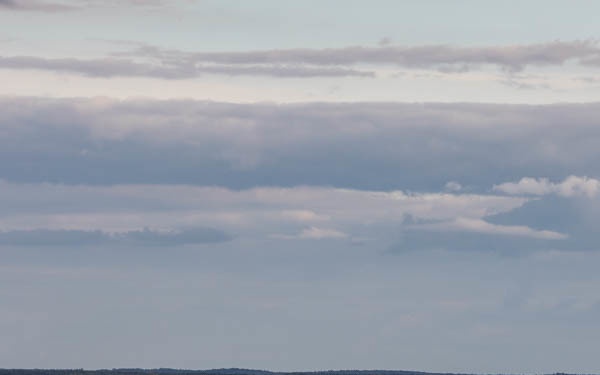 U.S. and U.K. Soldiers observe Apache live fire in Poland