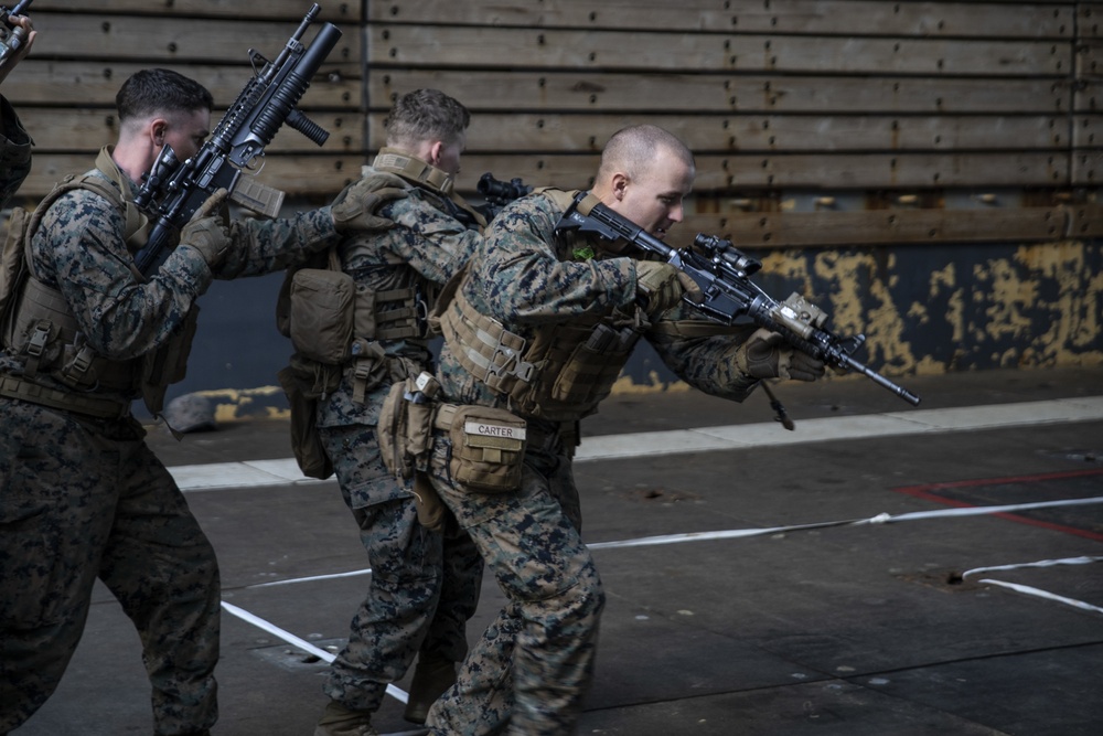 31st MEU Marines rehearse building clearing aboard USS Ashland during Talisman Sabre 2019