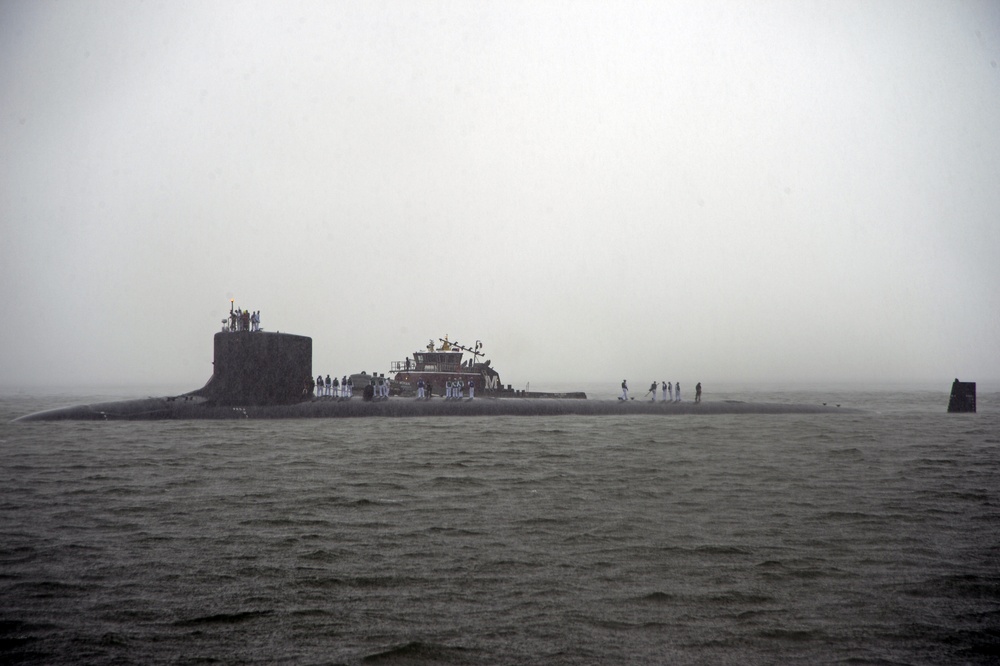 USS New Hampshire Shifts Homeports