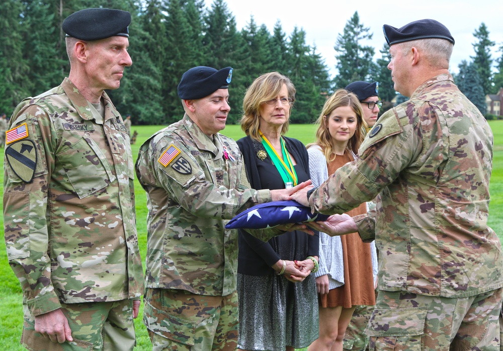 Protectors welcome new commander at ceremony on JBLM