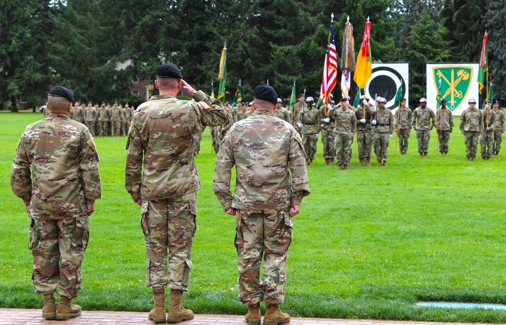 Protectors welcome new commander at ceremony on JBLM