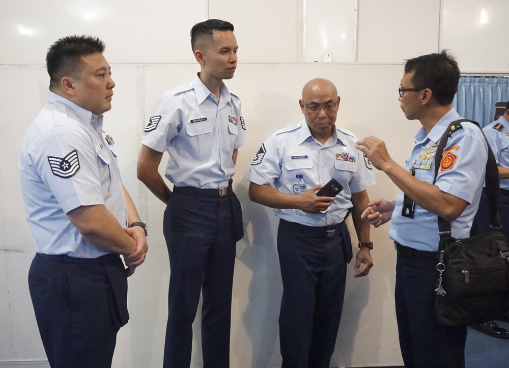 HIANG and Indonesian Air Defenders build relationships during SMEE