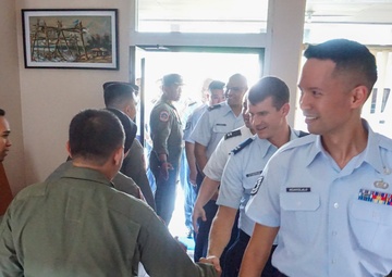 HIANG and Indonesian Air Defenders build relationships during SMEE