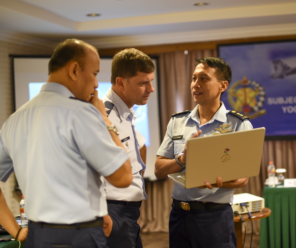 HIANG and Indonesian Air Defenders build relationships during SMEE 19-2