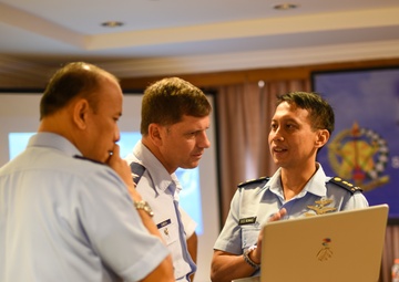 HIANG and Indonesian Air Defenders build relationships during SMEE 19-2
