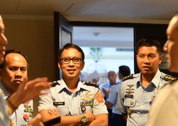 HIANG and Indonesian Air Defenders build relationships during SMEE 19-2