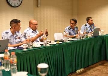 HIANG and Indonesian Air Defenders build relationships during SMEE 19-2