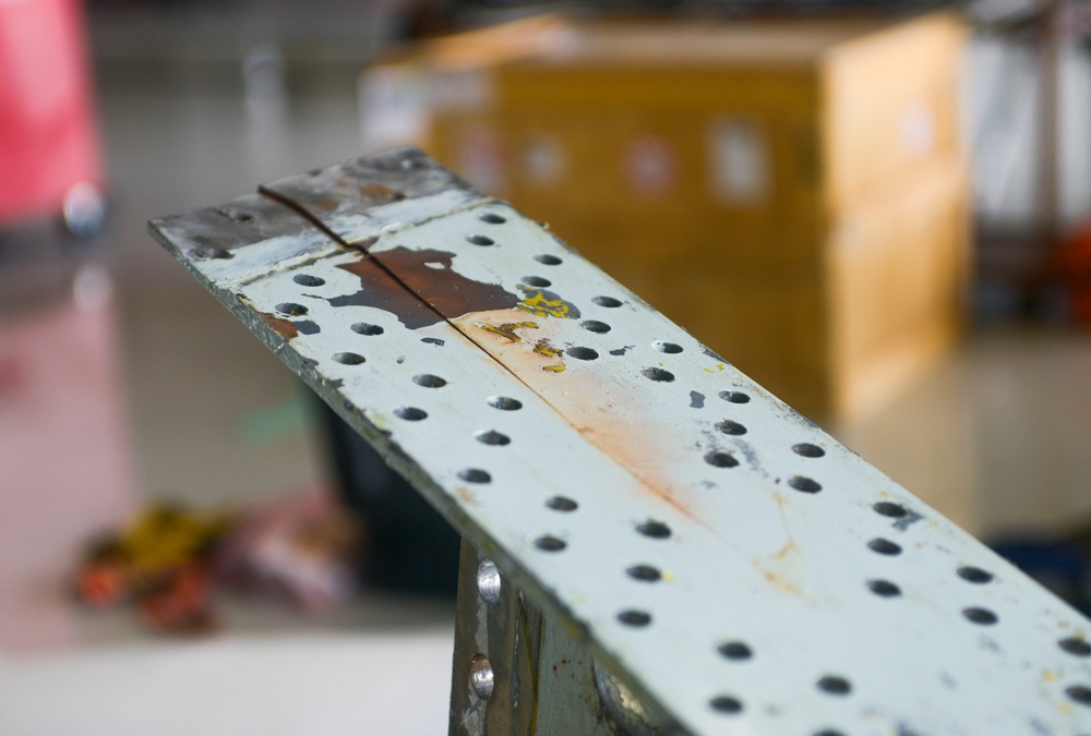 MacDill maintainers team with Tinker depot for KC-135 repairs