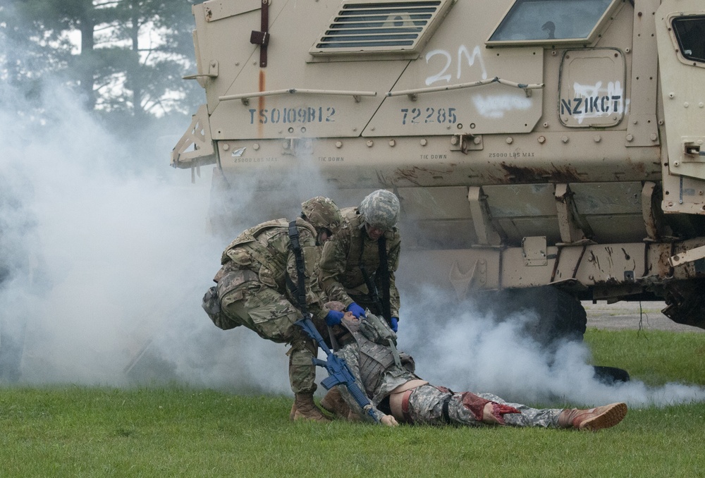 Soldiers refresh combat lifesaving skills
