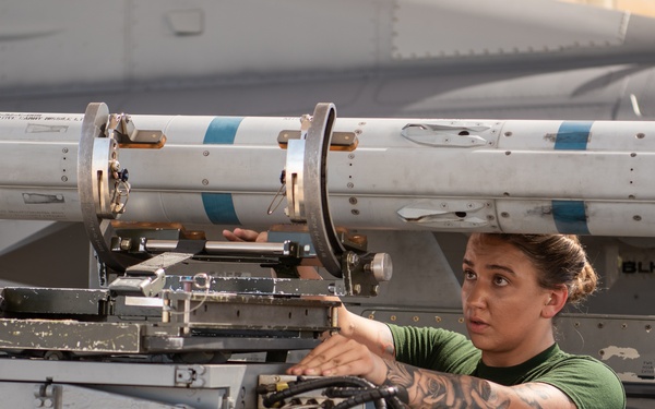 2nd Quarterly Load Crew Competition