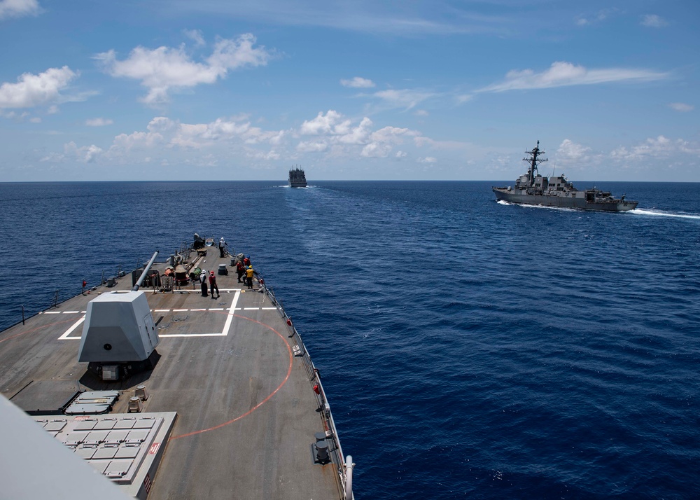 Forrest Sherman conducts COMPTUEX