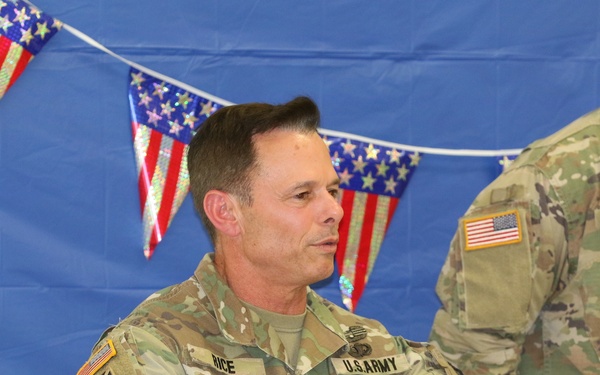 909th HRC Farewell Ceremony