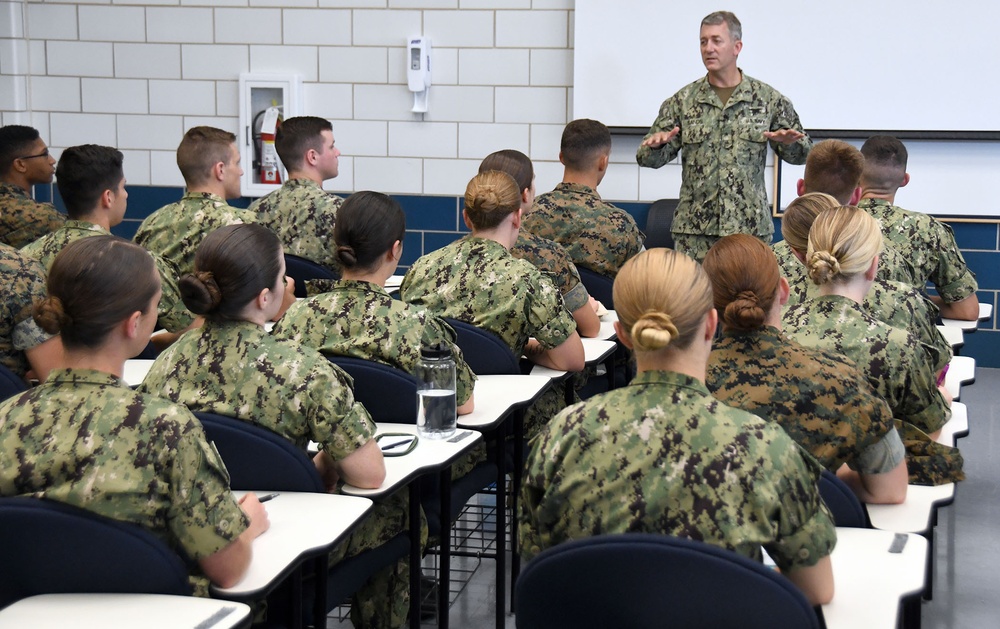 190719 CNSTC SPEAKS TO NROTC NSI MIDSHIPMAN INSTRUCTORS