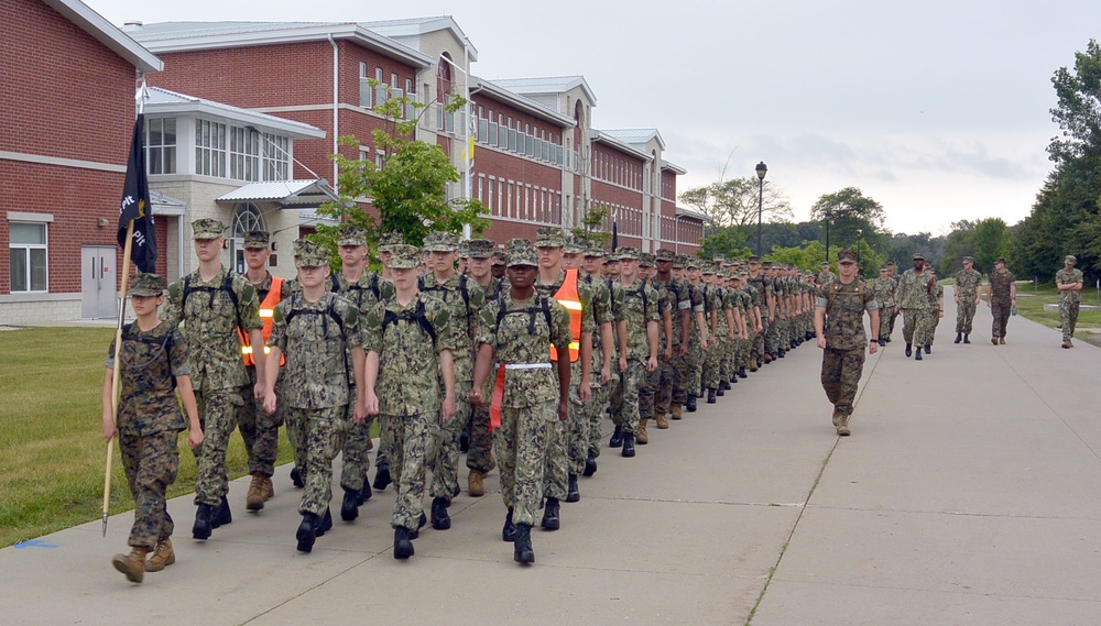 190719 NROTC NSI MIDSHIPMAN CANDIDATES OBSERVE RTC PIR