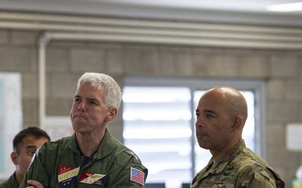 Rear Admiral Briefs at Camp Rocky during Talisman Sabre 2019