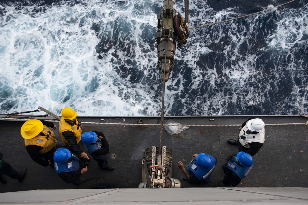 USS Green Bay (LPD 20) Replenishment at Sea