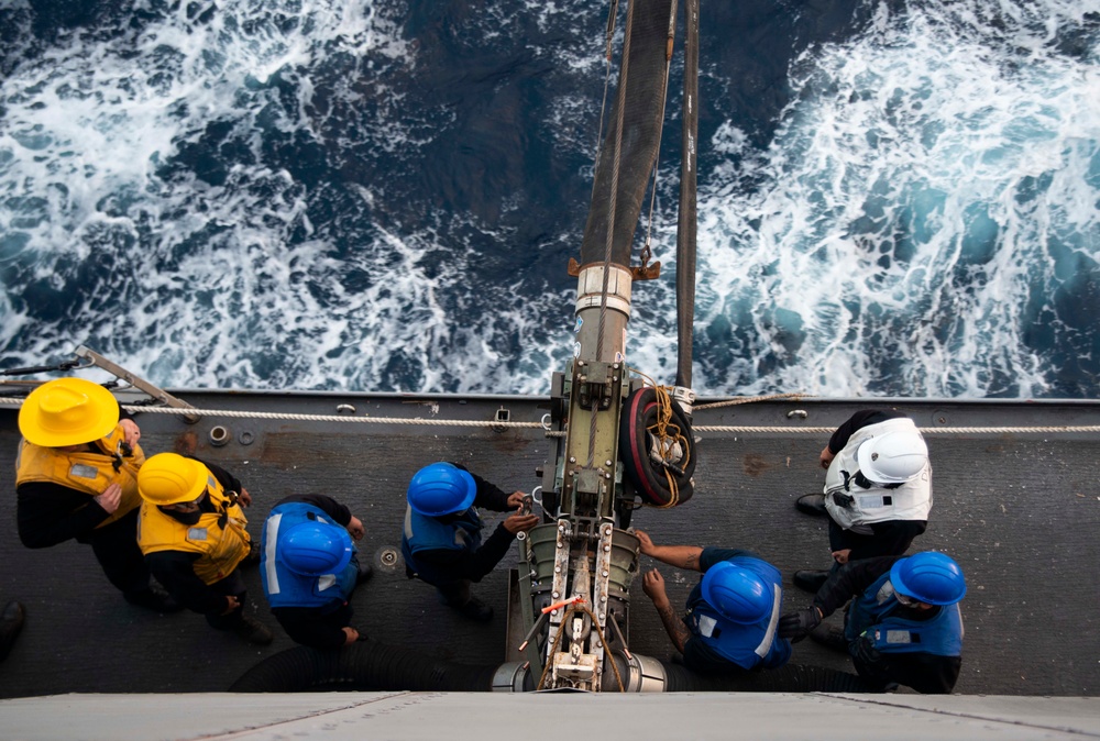 USS Green Bay (LPD 20) Replenishment at Sea