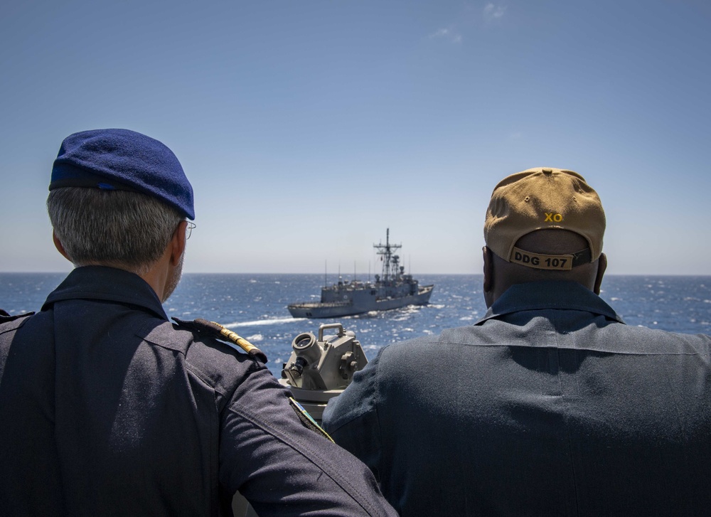 USS Gravely (DDG 107) Conducts Passing Exercise