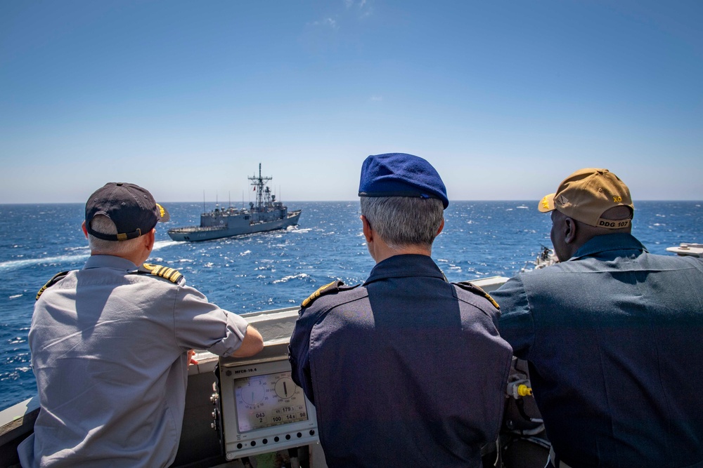 USS Gravely (DDG 107) Conducts Passing Exercise