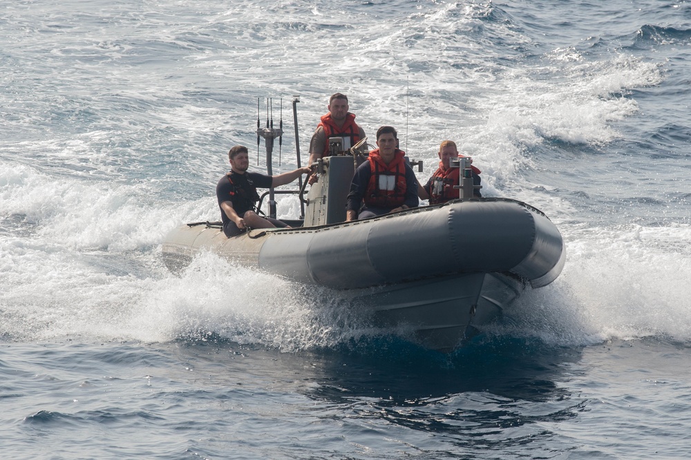 DVIDS - Images - USS Leyte Gulf Conducts Boat Operations [Image 1 of 2]