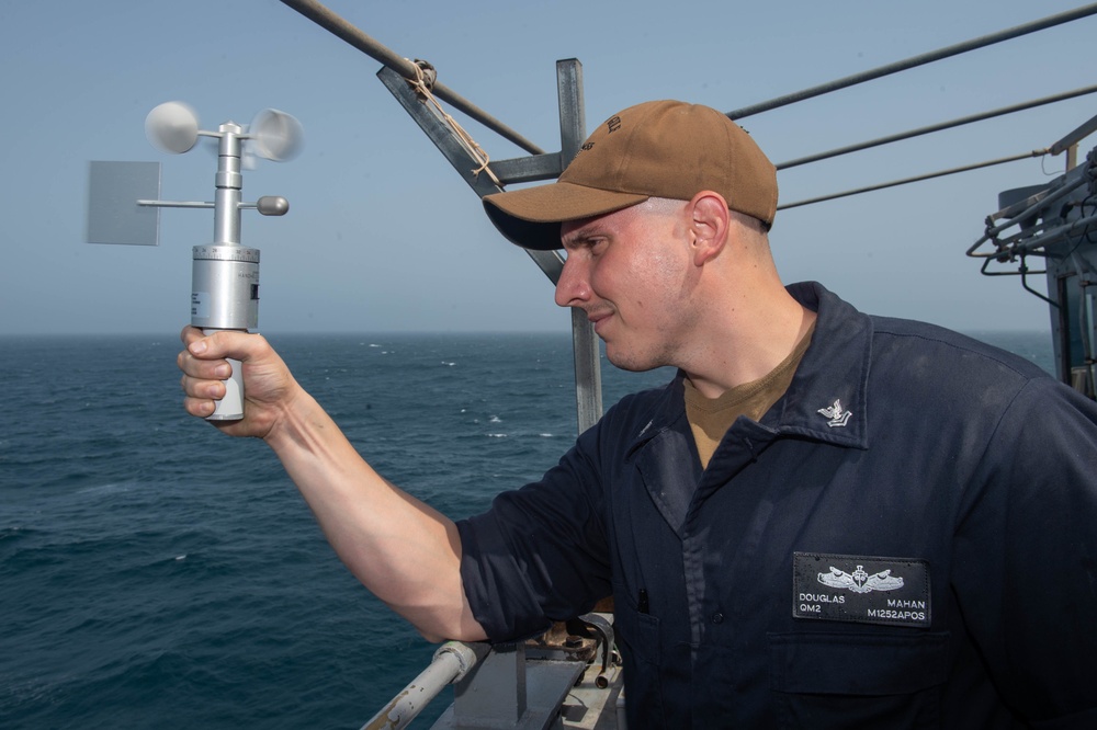 USS Leyte Gulf Underway