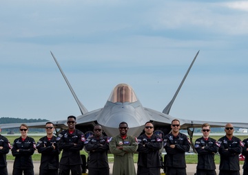 F-22 Demo Team Heads to 'Super Bowl' of Air Shows