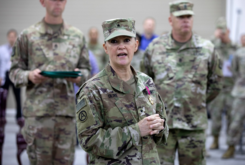 335th Signal Commander Gives Speech