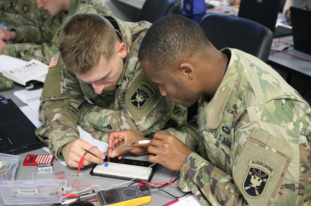 Students Learn Basics Of Circuit Boards