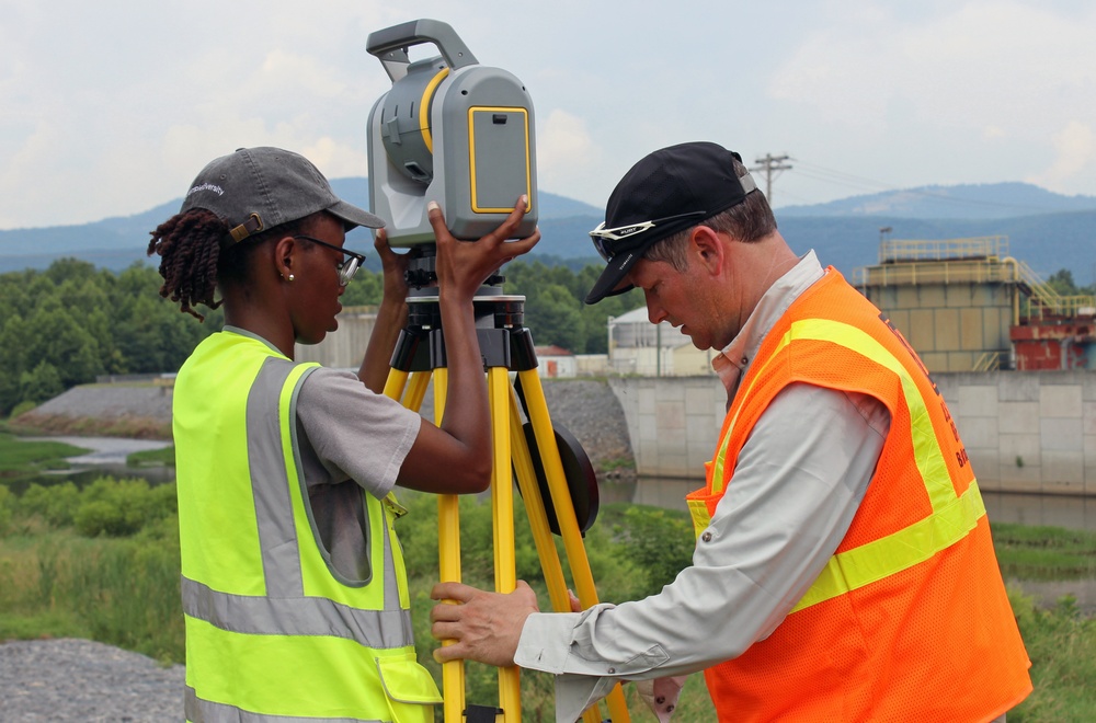 Army Corps performs channel survey in Moorefield, West Virginia